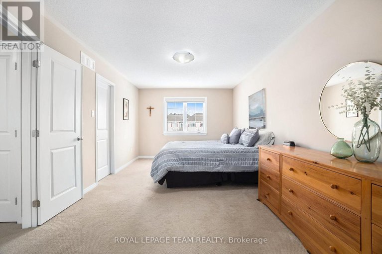 28212352/138-akerson-road-w/emerald-meadowstrailwest/ottawa/ontario/K2M0B3_20