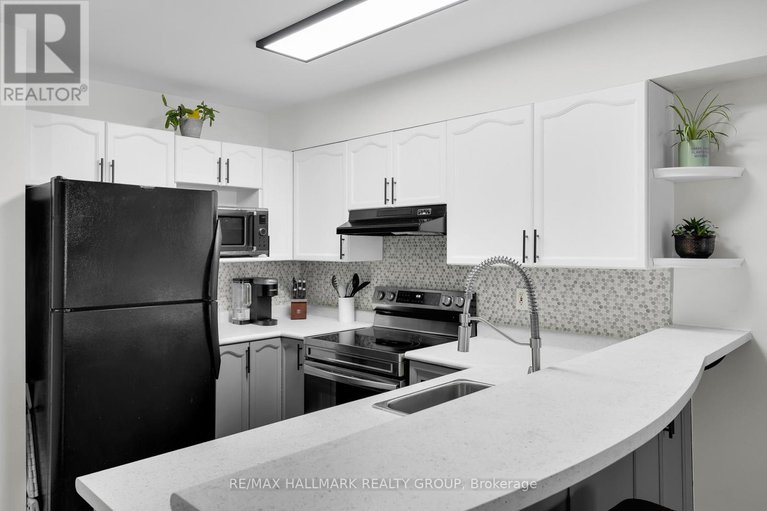 29582357/1344-guthrie-street/leslie-park/ottawa/ontario/K2H1G8_9