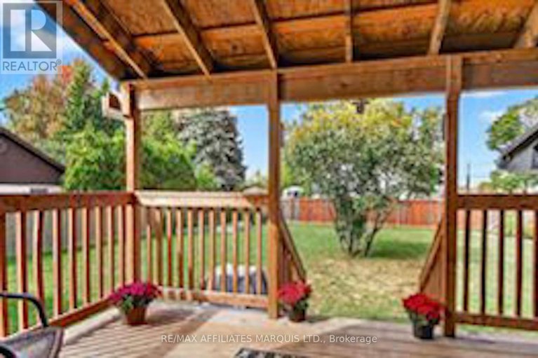 29404761/70-augusta-street/morrisburg/south-dundas/ontario/K0C1X0_30