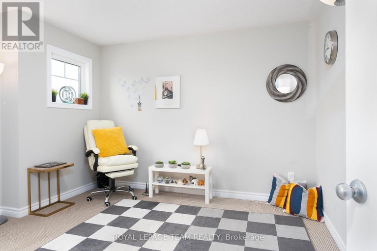 28163521/12-knockaderry-crescent/half-moon-bay/ottawa/ontario/K2C3H2_19