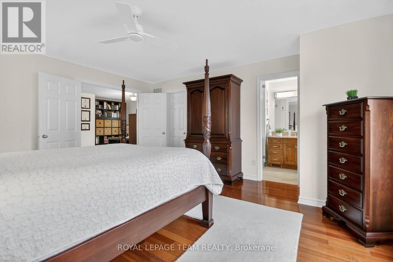 29591881/210-hunterbrook-street-n/morgans-grantsouth-march/ottawa/ontario/K2K0E6_27