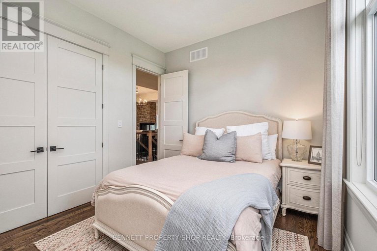 28406441/396-shoreway-drive/greely/ottawa/ontario/K4P0G2_20