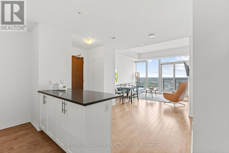 28475435/4005-805-carling-avenue/west-centre-town/ottawa/ontario/K1S5W9_18