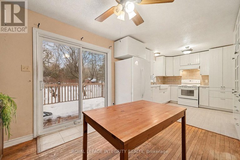 29307758/1160-barnett-drive/cumberland-village/ottawa/ontario/K4C1C7_7