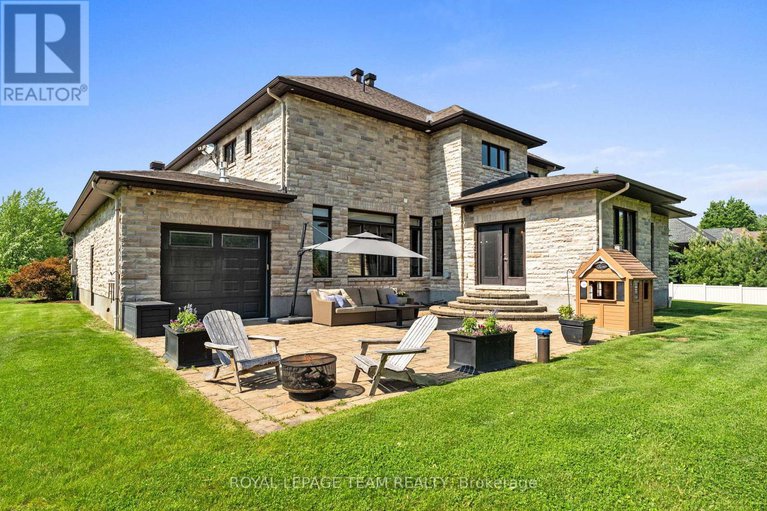 28452821/6132-pebblewoods-drive/greely/ottawa/ontario/K4P0A1_43