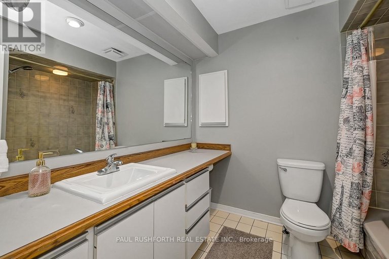 29538564/136-grey-stone-drive/huntley-ward-south-west/ottawa/ontario/K0A1L0_17