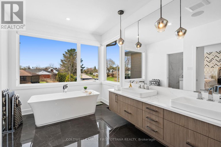 28265493/13-brook-lane/meadowlandscrestview/ottawa/ontario/K2G1S1_25