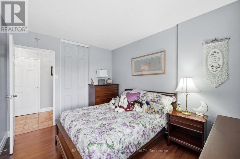 29654528/508-2000-jasmine-crescent/beacon-hill-south/ottawa/ontario/K1J8K4_13