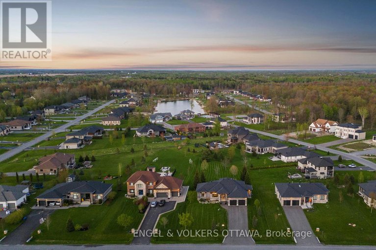 28348062/312-shoreway-drive-drive/greely/ottawa/ontario/K4P0G2_44