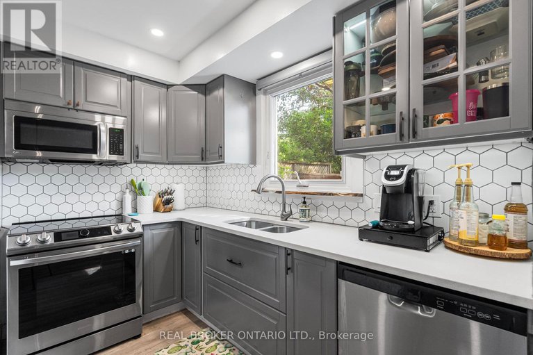 28925104/1003-silver-street/carlington/ottawa/ontario/K1Z6H8_12