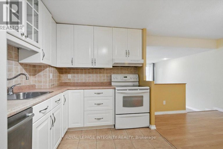 28557334/219-1599-lassiter-terrace/beaconwood/ottawa/ontario/K1J8R6_13