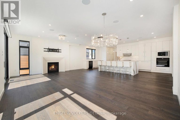 28202595/888-melwood-avenue/mckellar-heightsglabar-park/ottawa/ontario/K2A3C3_16