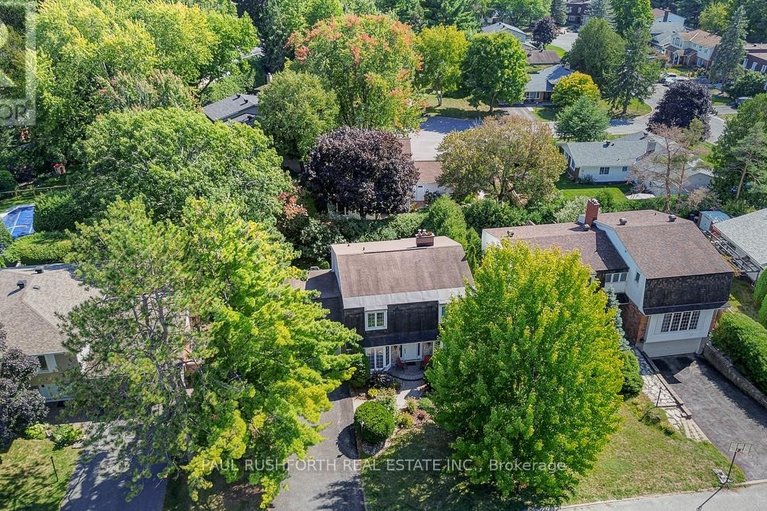 29687415/10-cosburn-avenue/arlington-woods/ottawa/ontario/K2H8A1_38