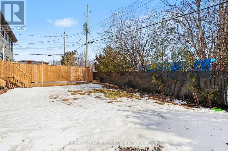 29479240/139-duford-street/vanier/ottawa/ontario/K1L6Z5_14