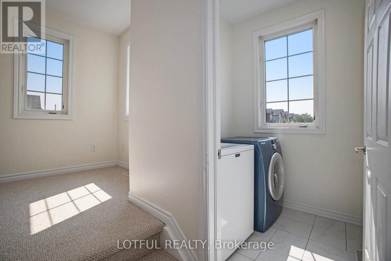 28631476/881-campobello-drive/stittsville-north/ottawa/ontario/K2S0N8_12