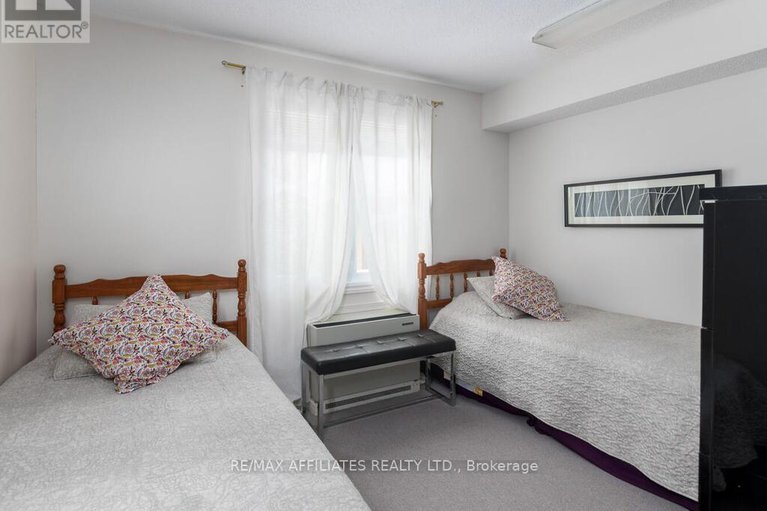 28469653/230-848-seyton-drive/westcliffe-estates/ottawa/ontario/K2H9G6_31