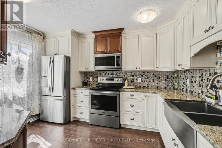 29640988/156-rutherford-court/beaverbrook/ottawa/ontario/K2K1N6_6