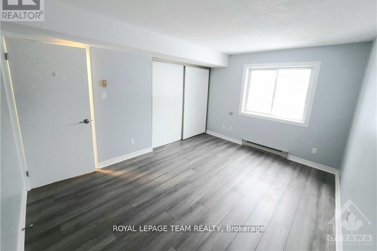 29155786/213-316-lorry-greenberg-drive/hunt-club-parkgreenboro/ottawa/ontario/K1T2P4_14