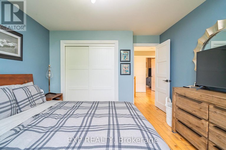 28485158/1466-rhea-place/cedardale/ottawa/ontario/K1V1H1_28
