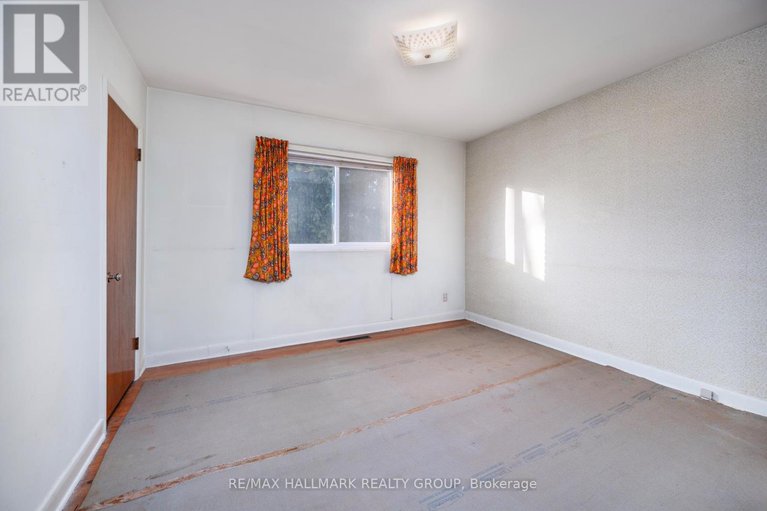 28479703/495-wentworth-avenue/woodroffe/ottawa/ontario/K2B5J9_14