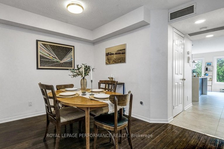 29619471/2d-4-columbus-avenue/overbrook/ottawa/ontario/K1K1R3_20