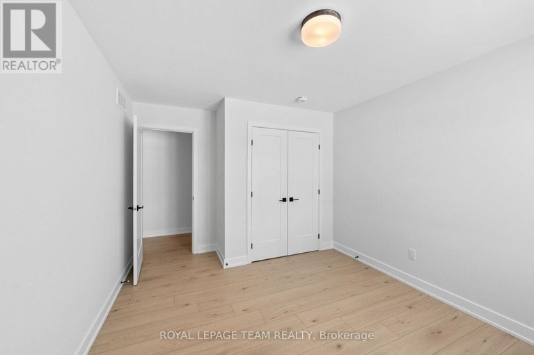 29368804/1020-moore-street/brockville/brockville/ontario/K6V0H2_29