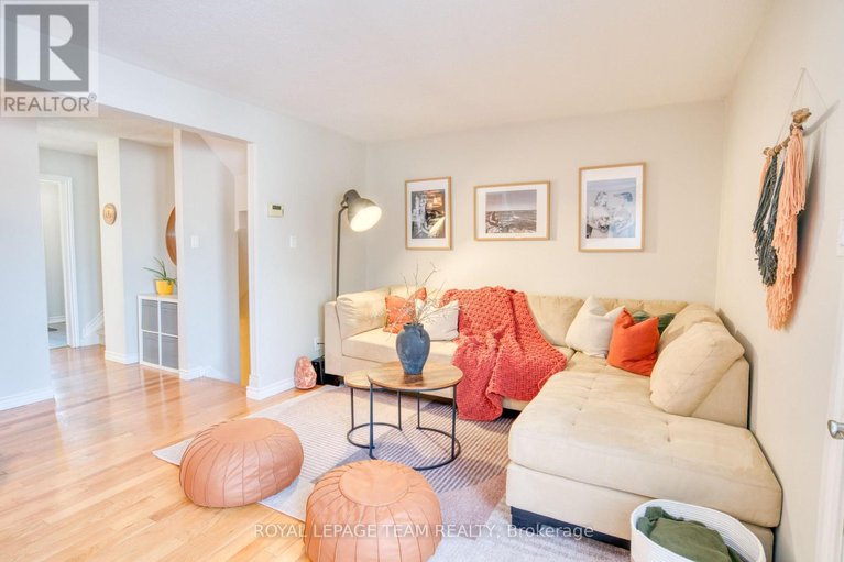 29497051/171-mcclintock-way/katimavik/ottawa/ontario/K2L2A5_14