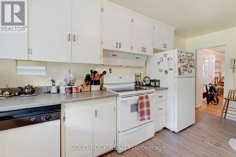 28369981/7725-lawrence-street/vernon/ottawa/ontario/K0A3J0_10