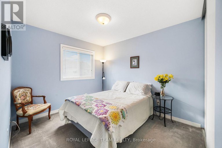 29030478/937-sheenboro-crescent/fallingbrookpineridge/ottawa/ontario/K4A3M6_20