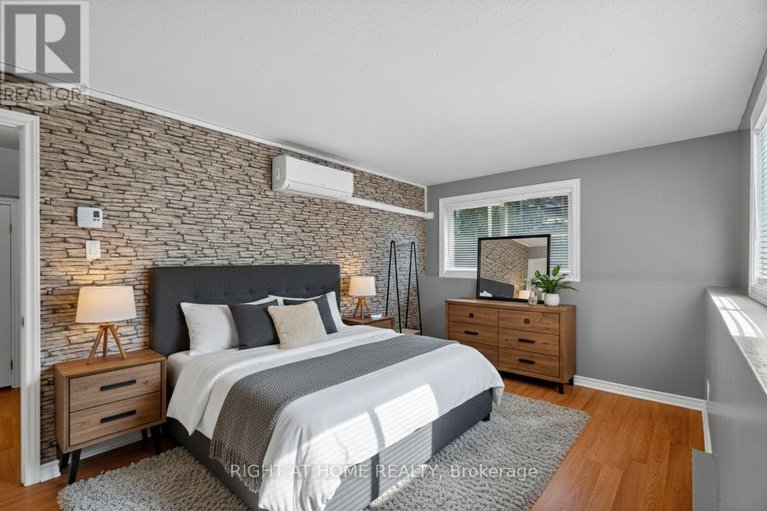 29169736/606-tanguay-court/katimavik/ottawa/ontario/K2L3X3_14