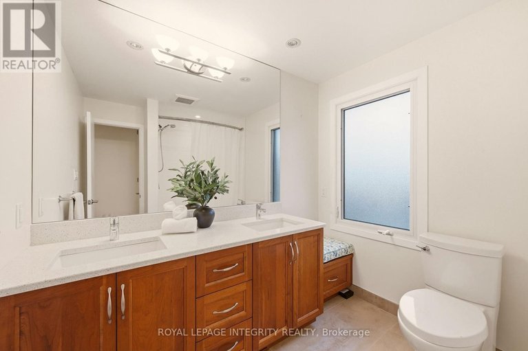 29618053/68-beaver-ridge/city-viewskylinefisher-heightsparkwood-hills/ottawa/ontario/K2E6E4_45