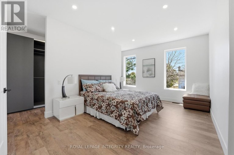 29663854/984-watson-street/fairfield-heights/ottawa/ontario/K2B6C2_24