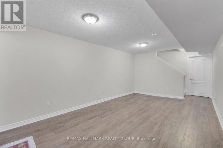 29239376/229-meadowbreeze-drive/emerald-meadowstrailwest/ottawa/ontario/K2M3A6_45