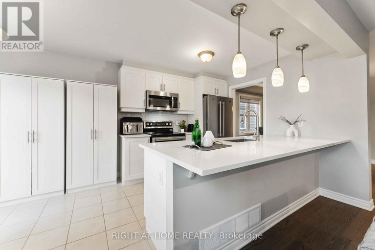 29443846/118-helenium-lane-e/avalon-west/ottawa/ontario/K4A1C6_15