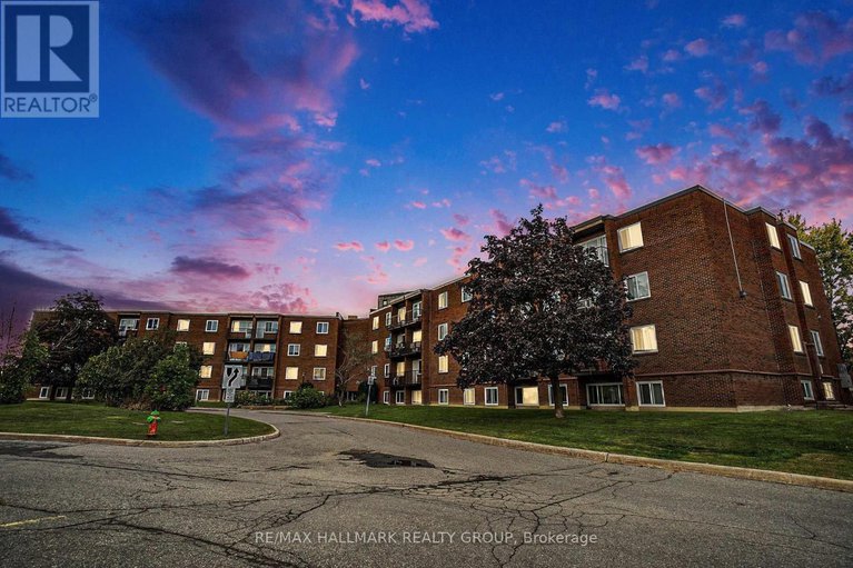 28804726/203c-2041-arrowsmith-dr-drive/beacon-hill-south/ottawa/ontario/K1J7V7_4