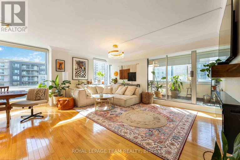 29060731/1806-160-george-street/lower-townbyward-market/ottawa/ontario/K1N9M2_5