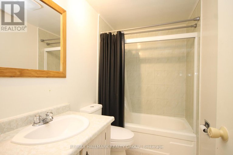 29070832/49-bellman-drive/arlington-woods/ottawa/ontario/K2H8S4_15