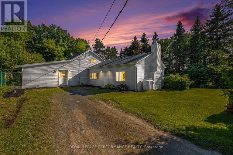 28244627/3383-champlain-street/clarencerockland-twp/clarence-rockland/ontario/K0A1E0_1