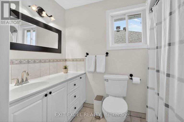 29684997/1554-rosebella-avenue/blossom-parkkemp-parkfindlay-creek/ottawa/ontario/K1T1E8_30