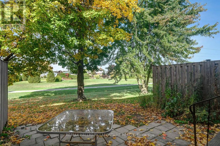 29000781/28-2-bertona-street/manordale/ottawa/ontario/K2G0W2_27