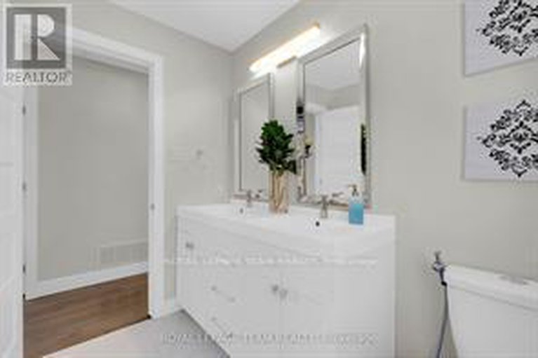 28591495/1107-normandy-crescent/borden-farmstewart-farmcarleton-heightsparkwood-hills/ottawa/ontario/K2E5A3_28