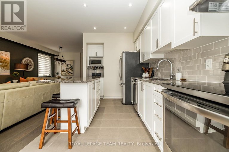 28349259/80-stockholm-private/riverside-southgloucester-glen/ottawa/ontario/K4M0G9_22
