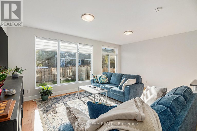 28539649/1400-mayview-avenue/carlington/ottawa/ontario/K1Z8H7_8
