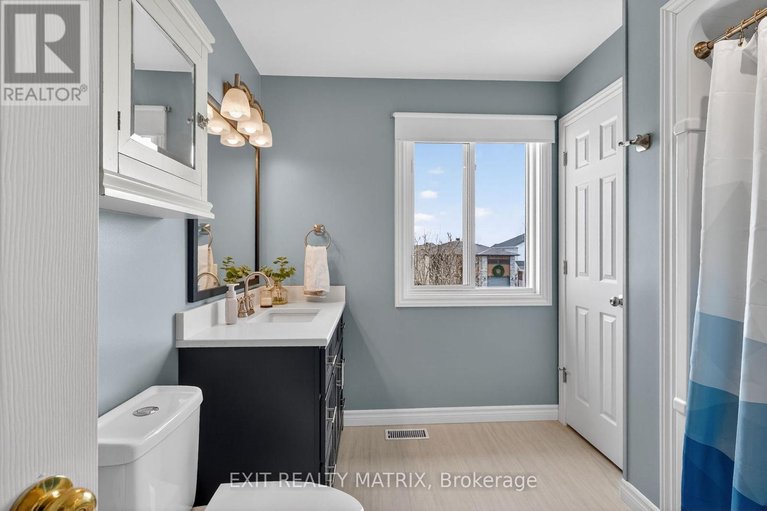 29656058/292-stiver-street/village-of-russell/russell/ontario/K4R1G8_21