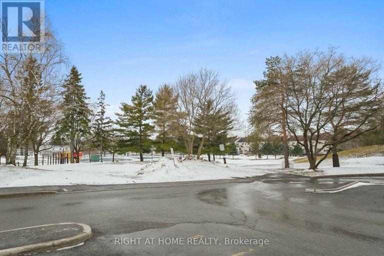 29540054/11-898-elmsmere-road/beacon-hill-south/ottawa/ontario/K1J7T6_18