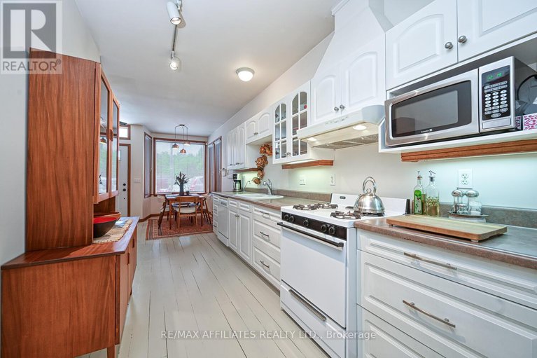28432500/45-george-street/lanark-highlands-lanark-village/lanark-highlands/ontario/K0G1K0_9