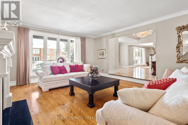 27932475/44-sycamore-drive/arbeatha-park/ottawa/ontario/K2H8K3_5