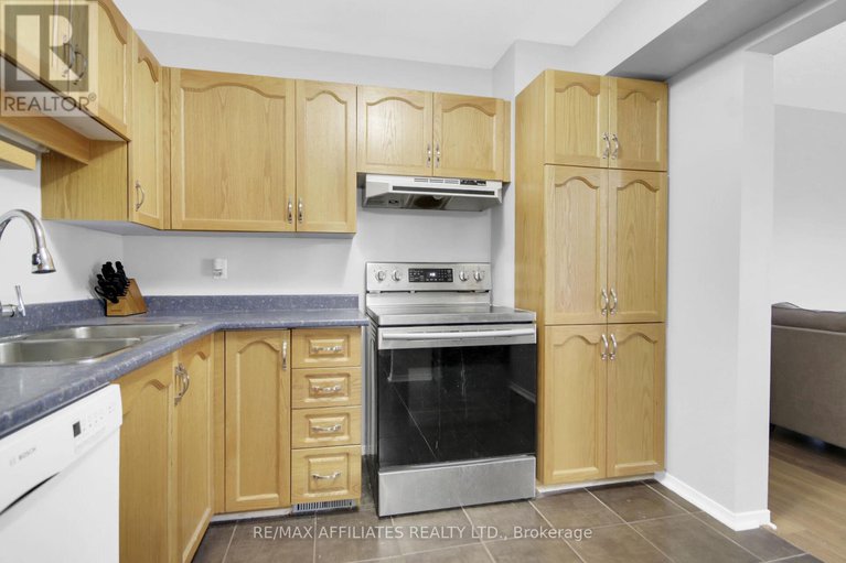 28860482/74-markland-crescent/barrhaven-east/ottawa/ontario/K2G5Z6_18