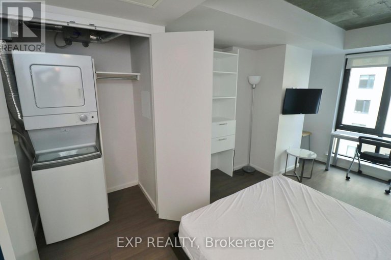 28905397/2308-105-champagne-avenue-s/west-centre-town/ottawa/ontario/K1S4P3_8
