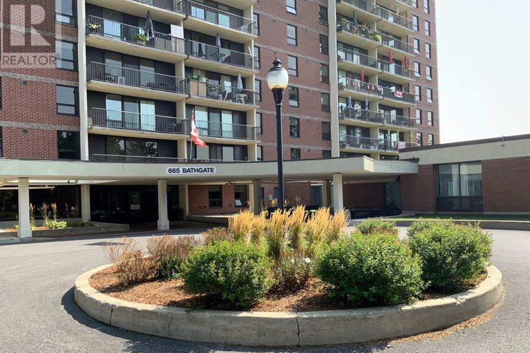 28841814/1708-665-bathgate-drive/carson-meadows/ottawa/ontario/K1K3Y4_1